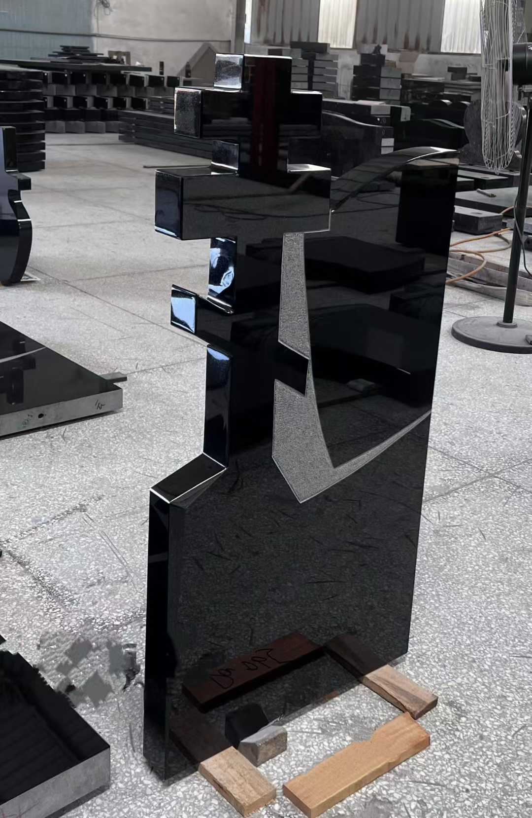 Xingyan creatieve geometrische zwarte grafsteen
